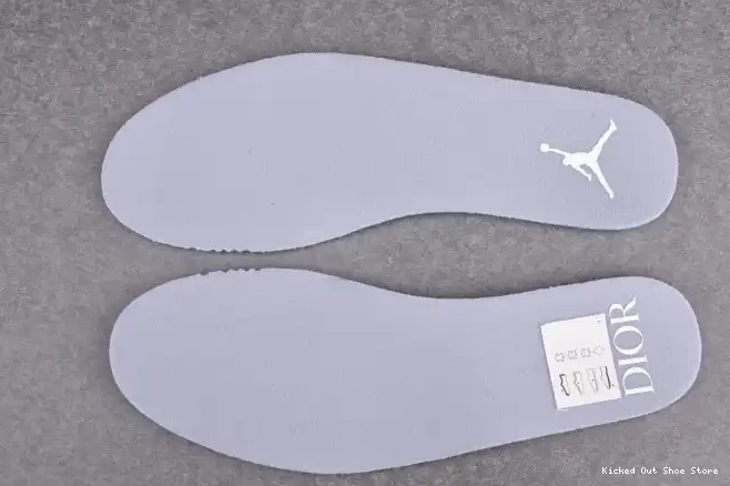 Kicked Out Shoe Store box) 1 DR JORDAN OG X CN8607-002 (DR shoe LOW 0613